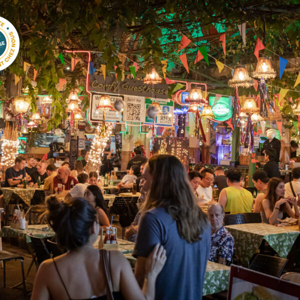 BORDEAUX METROPOLE BAR BRASSERIE RESTRAURANT rare 310 m2 avec parc et 400 m2 de terrasse Tout équipé Prix 308 000 Euros CA 650 000 Euros